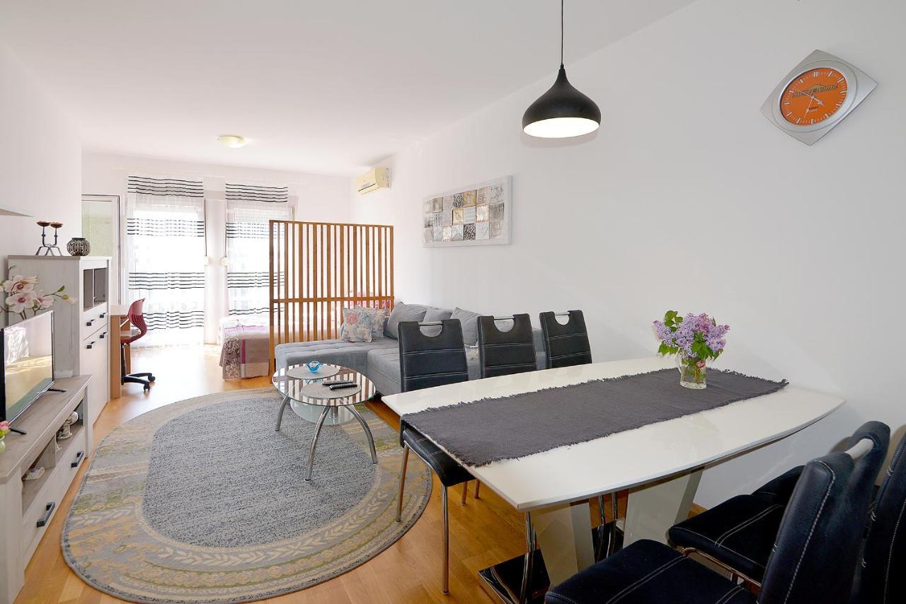PUY Lungo Mare Apartment With Terrace מראה חיצוני תמונה