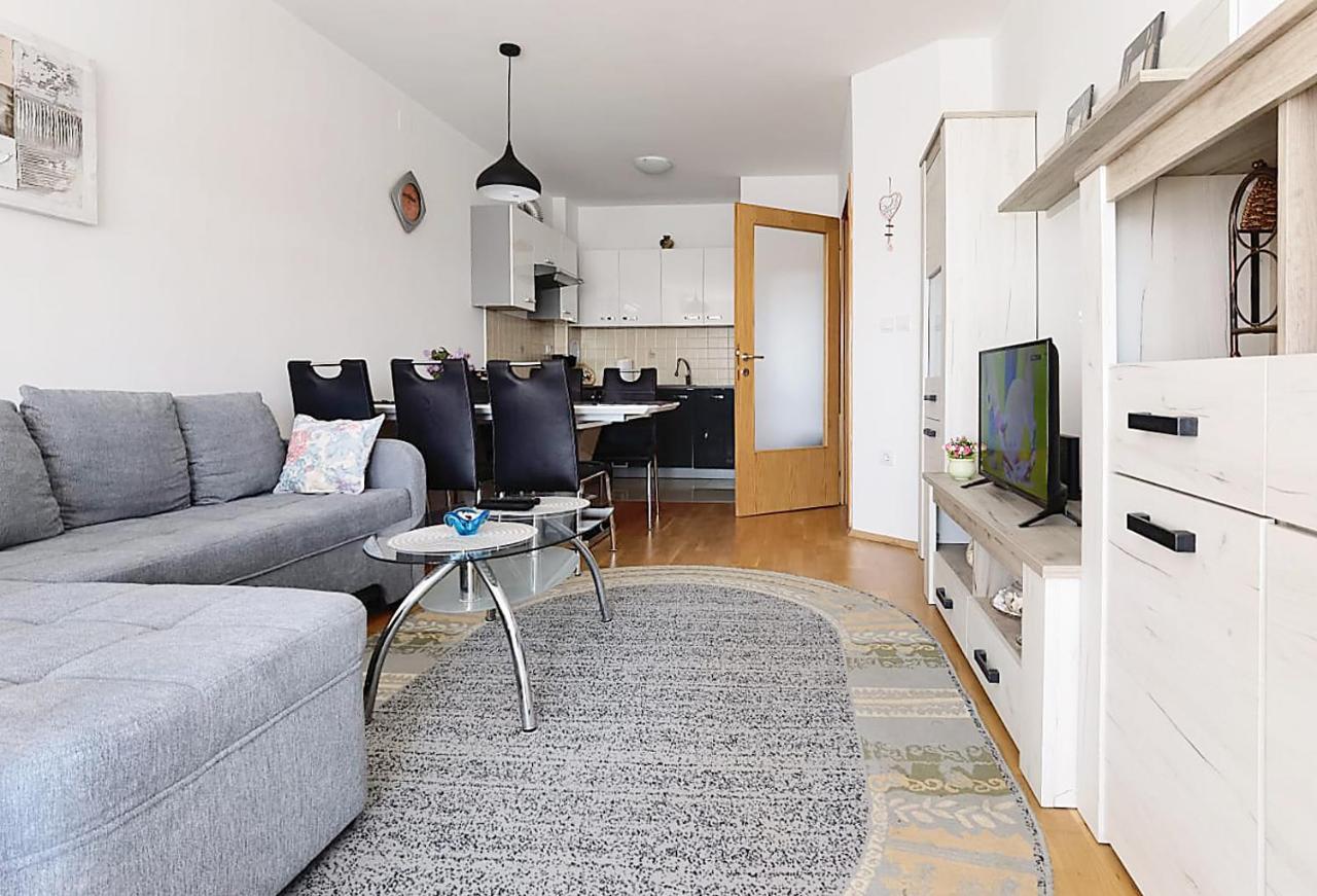 PUY Lungo Mare Apartment With Terrace מראה חיצוני תמונה